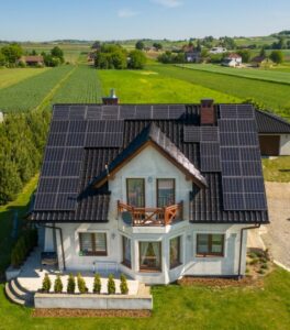 Panele fotowoltaiczne na domu